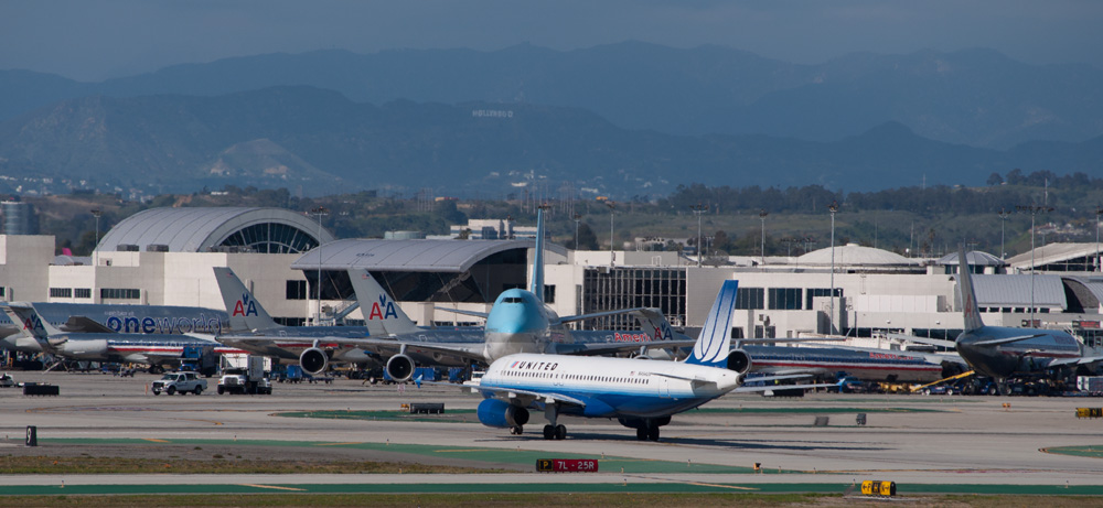 Flying With a Baby or Toddler: The Complete Checklist